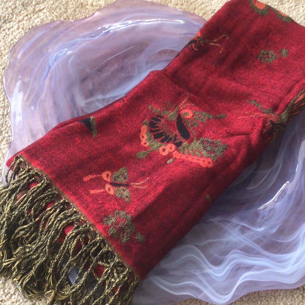 PASHMINA BUTTERFLY PATTERN SCARF • RED/ORANGE/GREEN • 70” x 28” - Picture 4 of 9